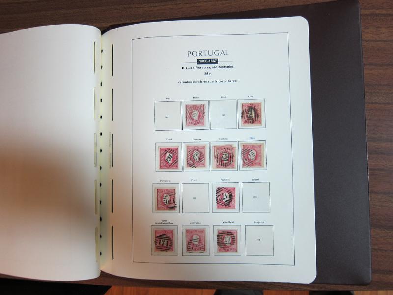 0015 (92).jpg -     Lote:    15      Marcofilia      Lotes Especiais       Descrição:      Portugal.   Colecção especializada de marcas numéricas das 1.ª e 2.ª reformas em selos de 25 reis, desde D. Maria II até D. Luís I, de frente. Lote a ver.        Lote       Valor Base:     &euro; 1.500,00     Valor Venda:     &euro; 3.000,00     